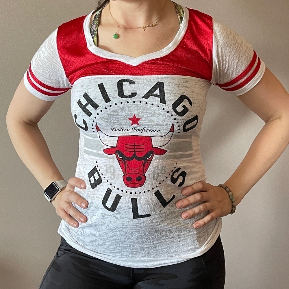 Chicago Bulls Sheer Graphic Tee